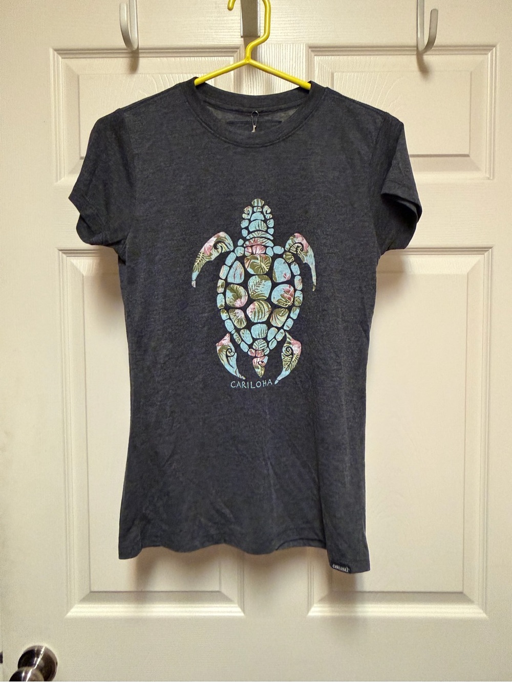 Cariloha Women's Short Sleeve Black Crewneck Tee with Sea Turtle Graphic
